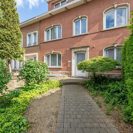 La Louve - Big Place & Garden - Parking Gratuit * Brussels